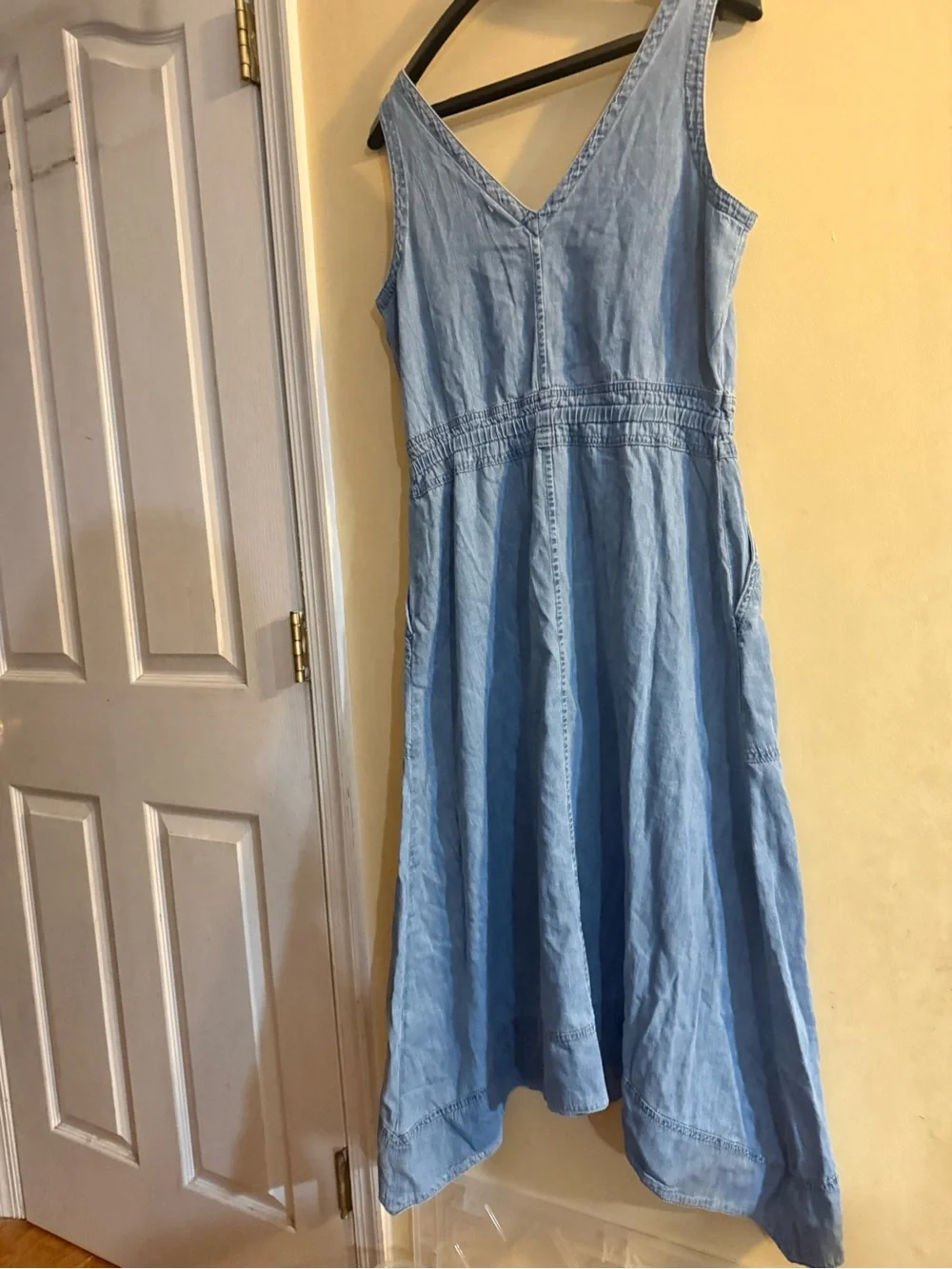 GAP Light Blue Chambray V-Neck MIDI Dress, small